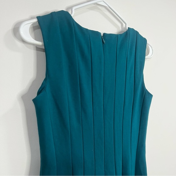 Wedding Night Teal Sleeveless Dress Fit & Flare size 4P Pleating Skirt Stretch - Picture 6 of 9